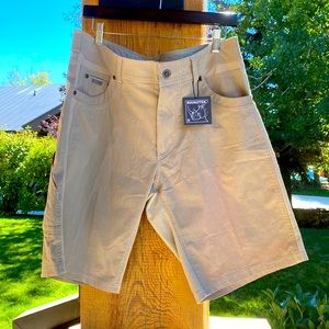 Brand new shorts Kuhl 35